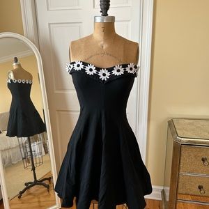 Betsey Johnson, A-line dress